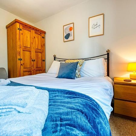 Cosy 3 Bed Apartment In Southam, Sleeps 6 Саутем Екстер'єр фото