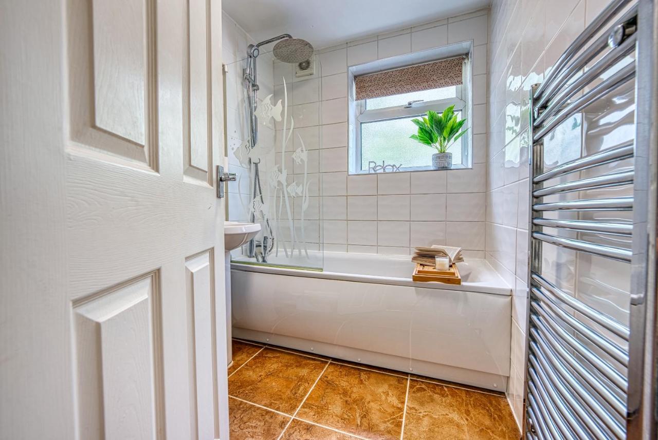 Cosy 3 Bed Apartment In Southam, Sleeps 6 Саутем Екстер'єр фото